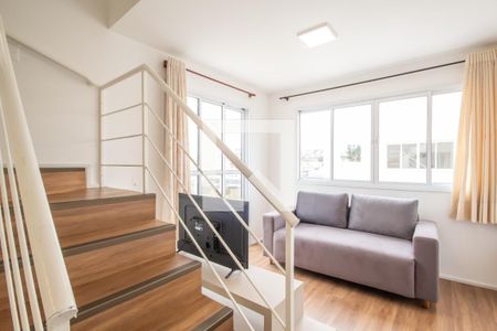 Sala de apartamento para alugar com 1 quarto, 54m² em Km 18, Osasco