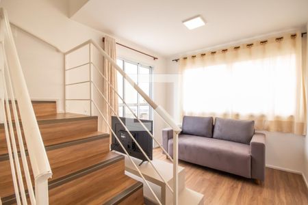 Sala de apartamento para alugar com 1 quarto, 54m² em Km 18, Osasco