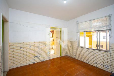 Sala de casa para alugar com 5 quartos, 136m² em Santa Rosa, Niterói