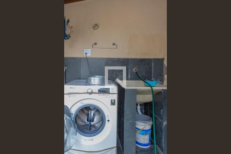 Casa à venda com 76m², 2 quartos e 4 vagasÁrea de Serviço