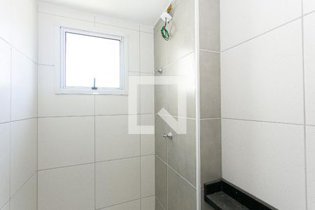 Apartamento à venda com 56m², 2 quartos e 1 vaga Apartamento à venda com 56m², 2 quartos e 1 vagaBanheiro
