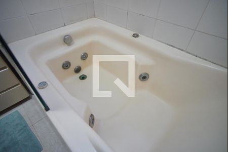 Banheiro Corredor - Banheira de apartamento à venda com 1 quarto, 48m² em Floresta, Porto Alegre