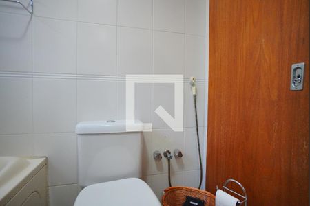 Banheiro Corredor de apartamento à venda com 1 quarto, 48m² em Floresta, Porto Alegre