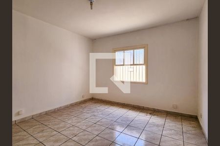 Quarto 1 de casa para alugar com 2 quartos, 195m² em Vila Pinheiro, Jacareí