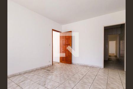 Sala de casa para alugar com 2 quartos, 195m² em Vila Pinheiro, Jacareí