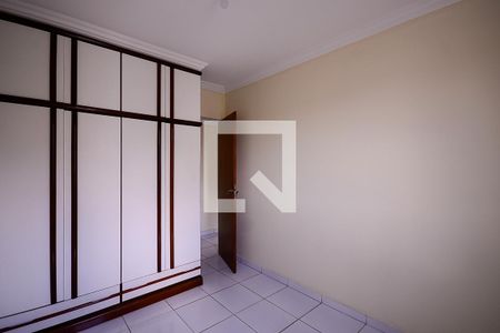 Quarto 1  de apartamento para alugar com 3 quartos, 50m² em Parque Bristol, São Paulo