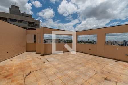 Apartamento à venda com 317m², 4 quartos e 3 vagasQuintal