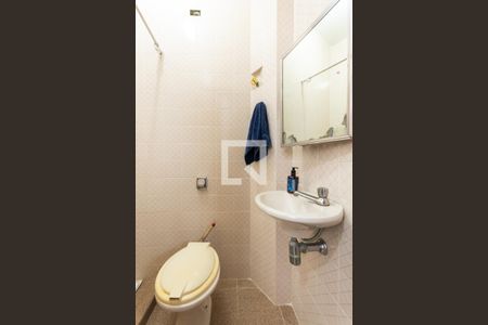 Apartamento à venda com 300m², 5 quartos e 3 vagasBanheiro de serviço