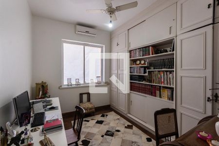 Apartamento à venda com 300m², 5 quartos e 3 vagasEscritório