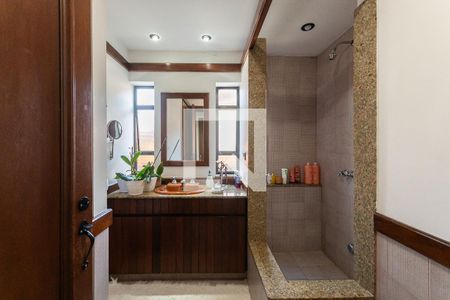 Apartamento à venda com 300m², 5 quartos e 3 vagasBanheiro Suíte 2