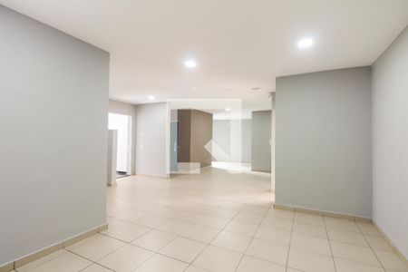 Apartamento à venda com 43m², 2 quartos e 1 vaga Apartamento à venda com 43m², 2 quartos e 1 vagaCondomínio - Salão de Festas