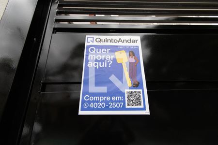 Casa à venda com 140m², 3 quartos e 3 vagas Casa à venda com 140m², 3 quartos e 3 vagasPlaca