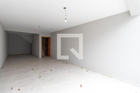 Casa à venda com 140m², 3 quartos e 3 vagas Casa à venda com 140m², 3 quartos e 3 vagasGaragem