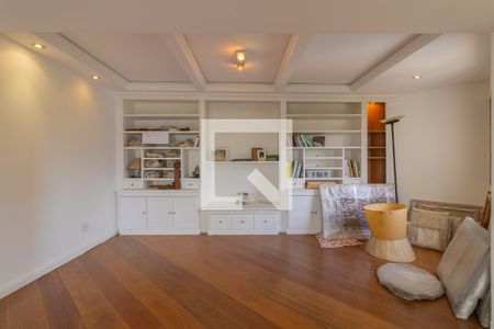 Apartamento à venda com 200m², 3 quartos e 3 vagasSala