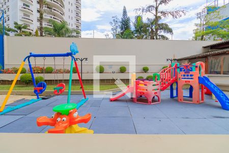 Apartamento à venda com 200m², 3 quartos e 3 vagasÁrea comum - Playground