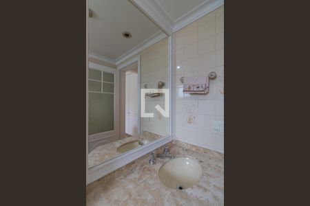 Apartamento à venda com 200m², 3 quartos e 3 vagasBanheiro da Suíte 1