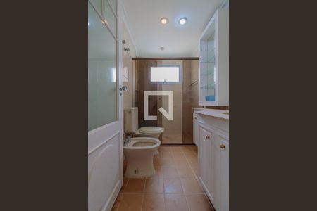 Apartamento à venda com 200m², 3 quartos e 3 vagasBanheiro da Suíte 1