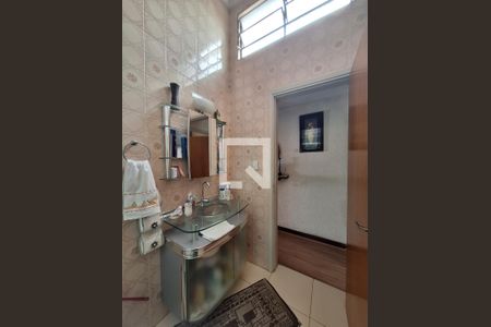 Casa à venda com 140m², 3 quartos e 1 vagaBanheiro