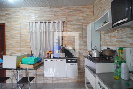 Casa à venda com 64m², 2 quartos e 4 vagas Casa à venda com 64m², 2 quartos e 4 vagasCozinha
