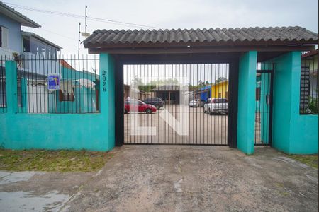 Casa à venda com 64m², 2 quartos e 4 vagas Casa à venda com 64m², 2 quartos e 4 vagasFachada