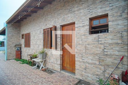Fachada de casa à venda com 2 quartos, 64m² em Feitoria, São Leopoldo
