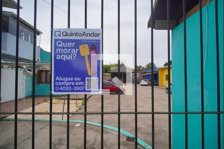 Casa à venda com 64m², 2 quartos e 4 vagas Casa à venda com 64m², 2 quartos e 4 vagasFachada