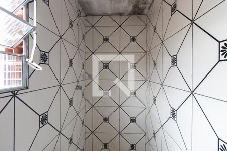 Banheiro de casa para alugar com 1 quarto, 49m² em Vila Pedra Branca, São Paulo