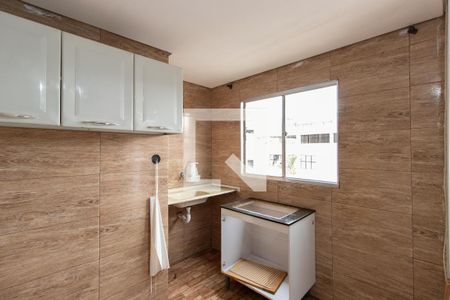 Sala/Cozinha de casa para alugar com 1 quarto, 49m² em Vila Pedra Branca, São Paulo