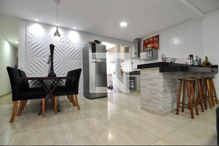 Sala de Jantar de casa à venda com 4 quartos, 160m² em Nacional, Contagem