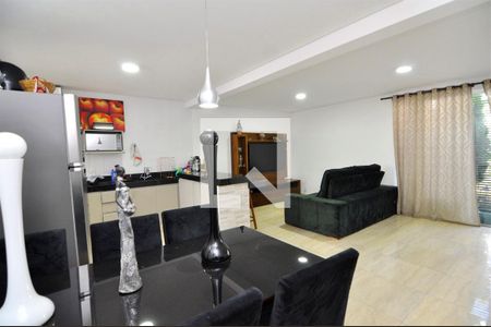 Sala de Jantar de casa à venda com 4 quartos, 160m² em Nacional, Contagem