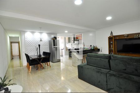 Sala de casa à venda com 4 quartos, 160m² em Nacional, Contagem