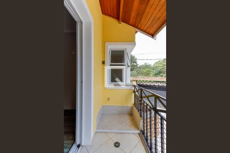 Casa de condomínio à venda com 210m², 4 quartos e 3 vagas Casa de condomínio à venda com 210m², 4 quartos e 3 vagasSacada da Suíte