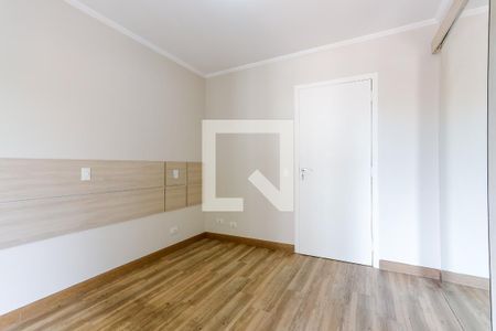 Casa de condomínio à venda com 210m², 4 quartos e 3 vagas Casa de condomínio à venda com 210m², 4 quartos e 3 vagasSuíte