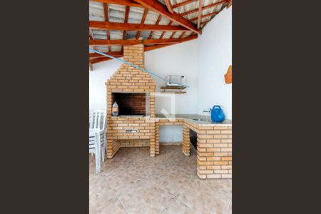 Casa de condomínio à venda com 210m², 4 quartos e 3 vagas Casa de condomínio à venda com 210m², 4 quartos e 3 vagasÁrea Comum - Churrasqueira