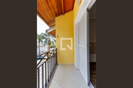 Casa de condomínio à venda com 210m², 4 quartos e 3 vagas Casa de condomínio à venda com 210m², 4 quartos e 3 vagasSacada da Suíte