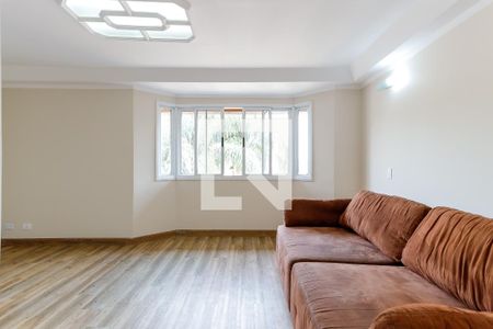 Casa de condomínio à venda com 210m², 4 quartos e 3 vagas Casa de condomínio à venda com 210m², 4 quartos e 3 vagasSala Privativa