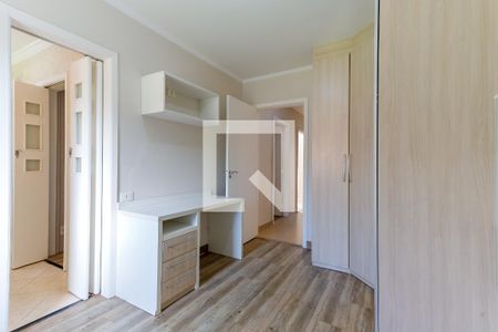 Casa de condomínio à venda com 210m², 4 quartos e 3 vagas Casa de condomínio à venda com 210m², 4 quartos e 3 vagasQuarto 2