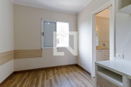 Casa de condomínio à venda com 210m², 4 quartos e 3 vagas Casa de condomínio à venda com 210m², 4 quartos e 3 vagasQuarto 2