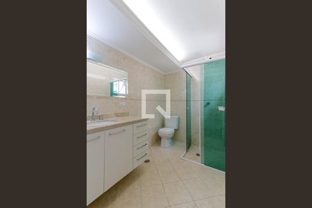 Casa de condomínio à venda com 210m², 4 quartos e 3 vagas Casa de condomínio à venda com 210m², 4 quartos e 3 vagasBanheiro 3