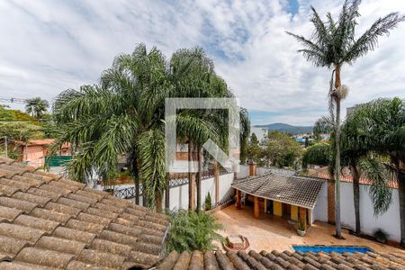 Casa de condomínio à venda com 210m², 4 quartos e 3 vagas Casa de condomínio à venda com 210m², 4 quartos e 3 vagasVista