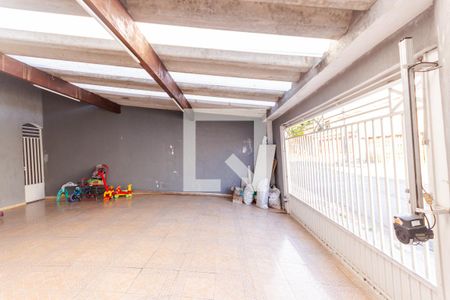Casa à venda com 240m², 3 quartos e 3 vagasGaragem
