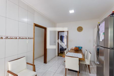 Casa à venda com 240m², 3 quartos e 3 vagasCozinha