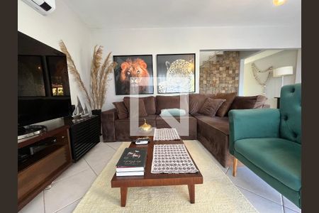 Sala de casa à venda com 3 quartos, 363m² em Jacarepaguá, Rio de Janeiro
