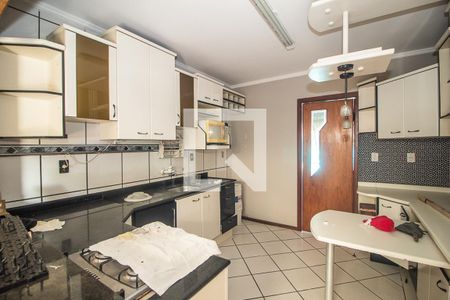 Casa de condomínio à venda com 397m², 3 quartos e 4 vagas Casa de condomínio à venda com 397m², 3 quartos e 4 vagasCozinha