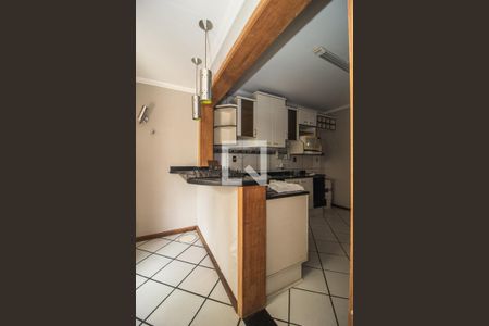 Casa de condomínio à venda com 397m², 3 quartos e 4 vagas Casa de condomínio à venda com 397m², 3 quartos e 4 vagasCozinha