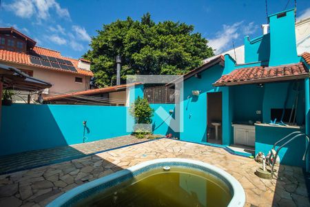 Casa de condomínio à venda com 397m², 3 quartos e 4 vagas Casa de condomínio à venda com 397m², 3 quartos e 4 vagasÁrea comum - Piscina