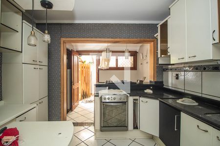 Casa de condomínio à venda com 397m², 3 quartos e 4 vagas Casa de condomínio à venda com 397m², 3 quartos e 4 vagasCozinha