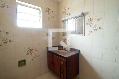 Casa à venda com 200m², 3 quartos e 2 vagasBanheiro 2