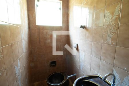 Casa à venda com 200m², 3 quartos e 2 vagasLavabo