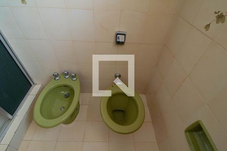 Casa à venda com 200m², 3 quartos e 2 vagasBanheiro 2